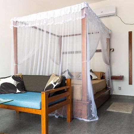 Srimany Bed and Breakfast Mirissa Εξωτερικό φωτογραφία