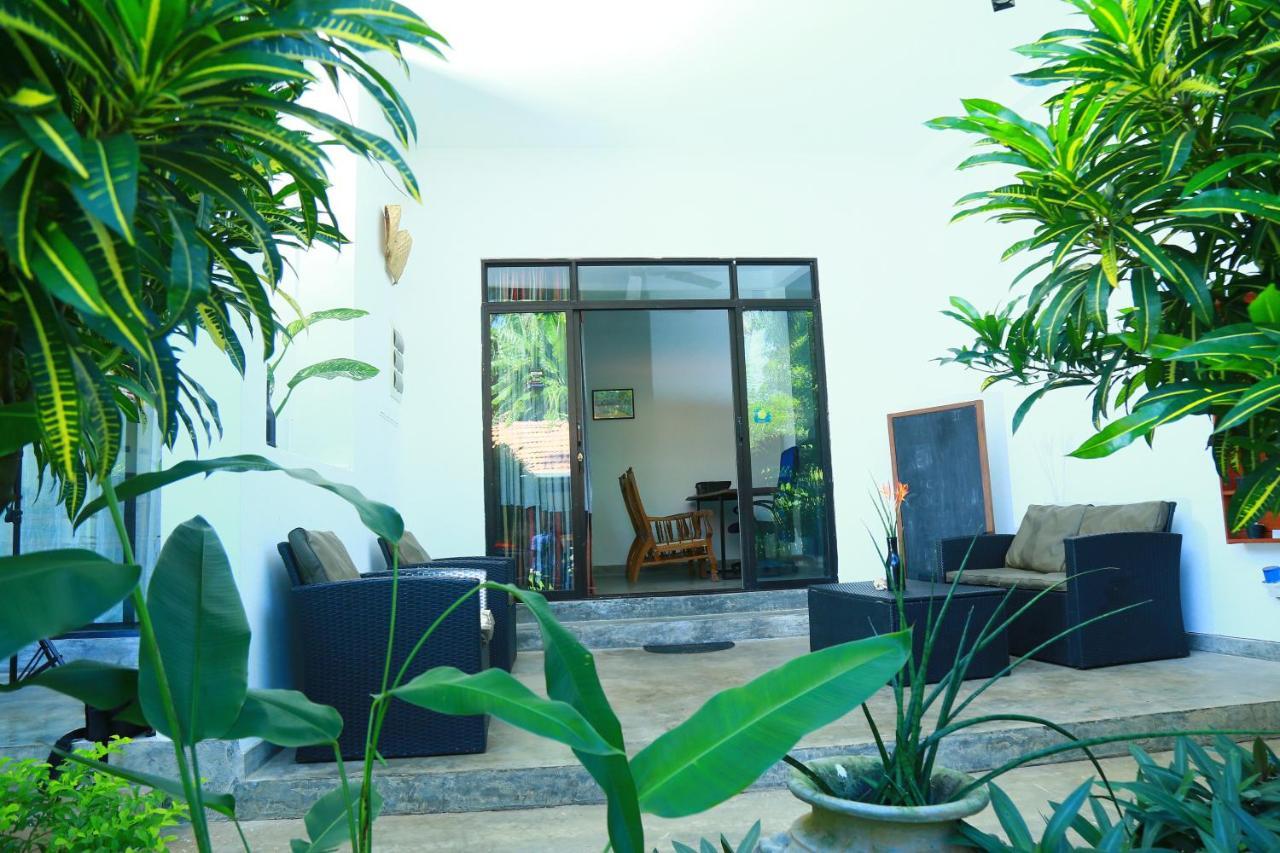 Srimany Bed and Breakfast Mirissa Εξωτερικό φωτογραφία